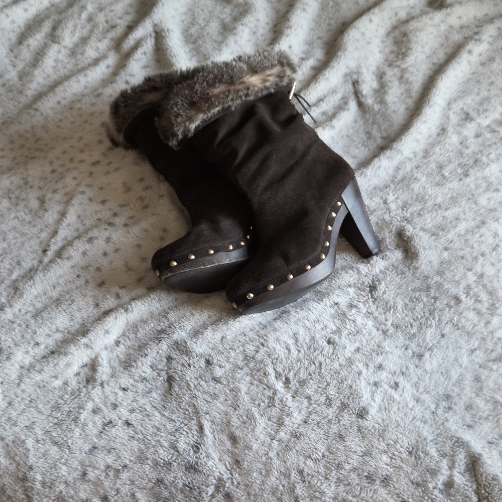 Michael Kors Suede Snow Boots - Size 8.5M
